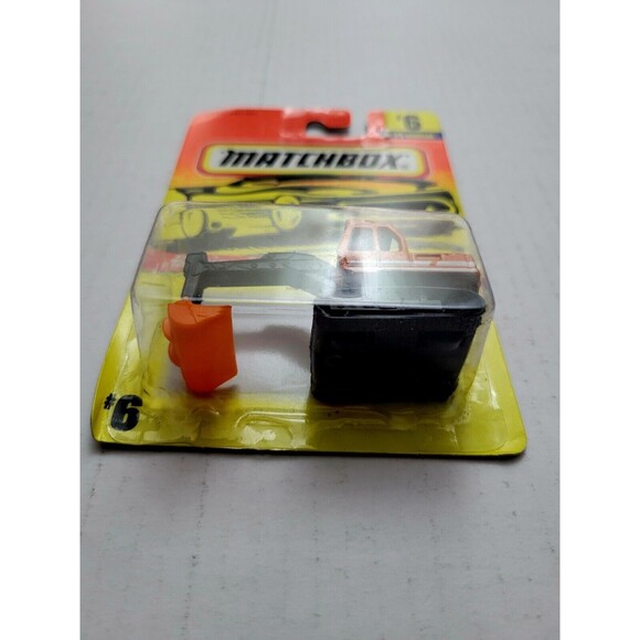 VTG 1996 MATCHBOX Action System #6 EXCAVATOR Orange w Moving Parts / Sealed - Picture 3 of 5